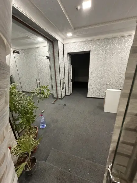 Ofis − 120 m², 1/1 qavat