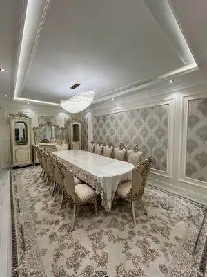 Продается 2-этажный дом − 360 м²
