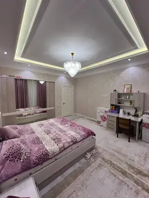 Продается 2-этажный дом − 360 м²