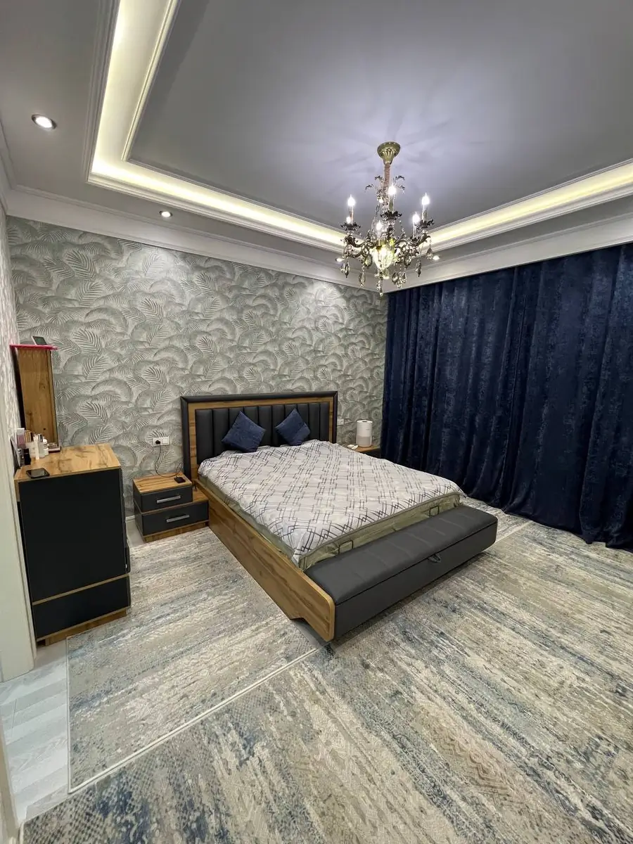 Продается 2-этажный дом − 360 м²