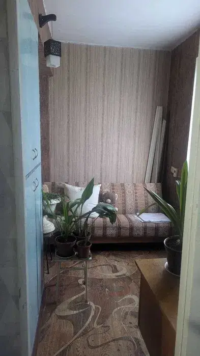 1 xonali kvartira sotiladi − 43 m²