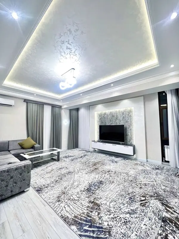 2 xonali kvartira − 85 m², 8/10 qavat