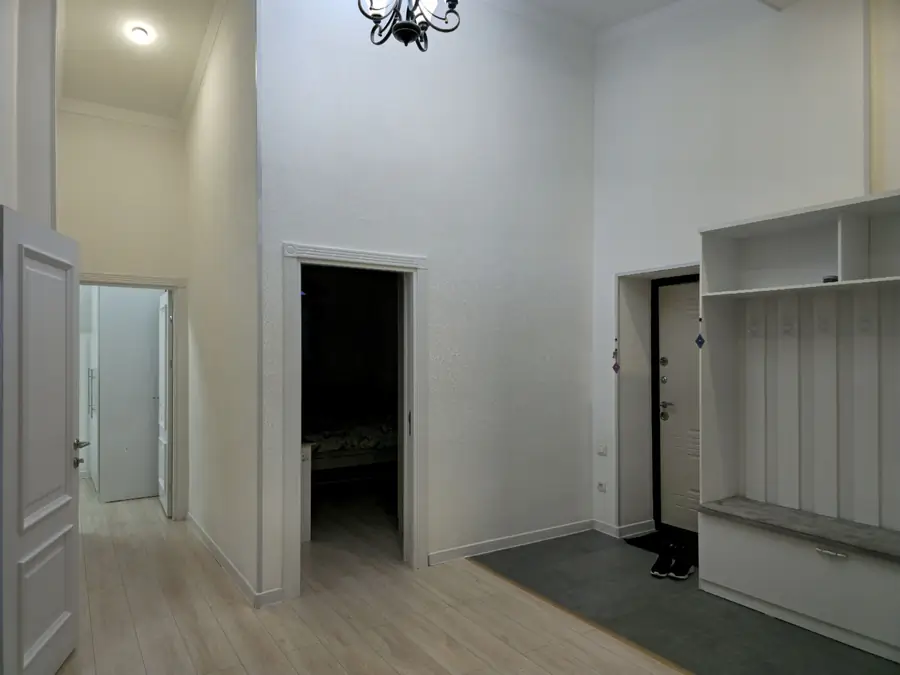 Сдается 3-комнатная квартира − 100 м²