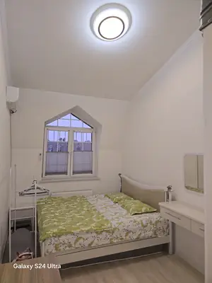 Сдается 3-комнатная квартира − 100 м²