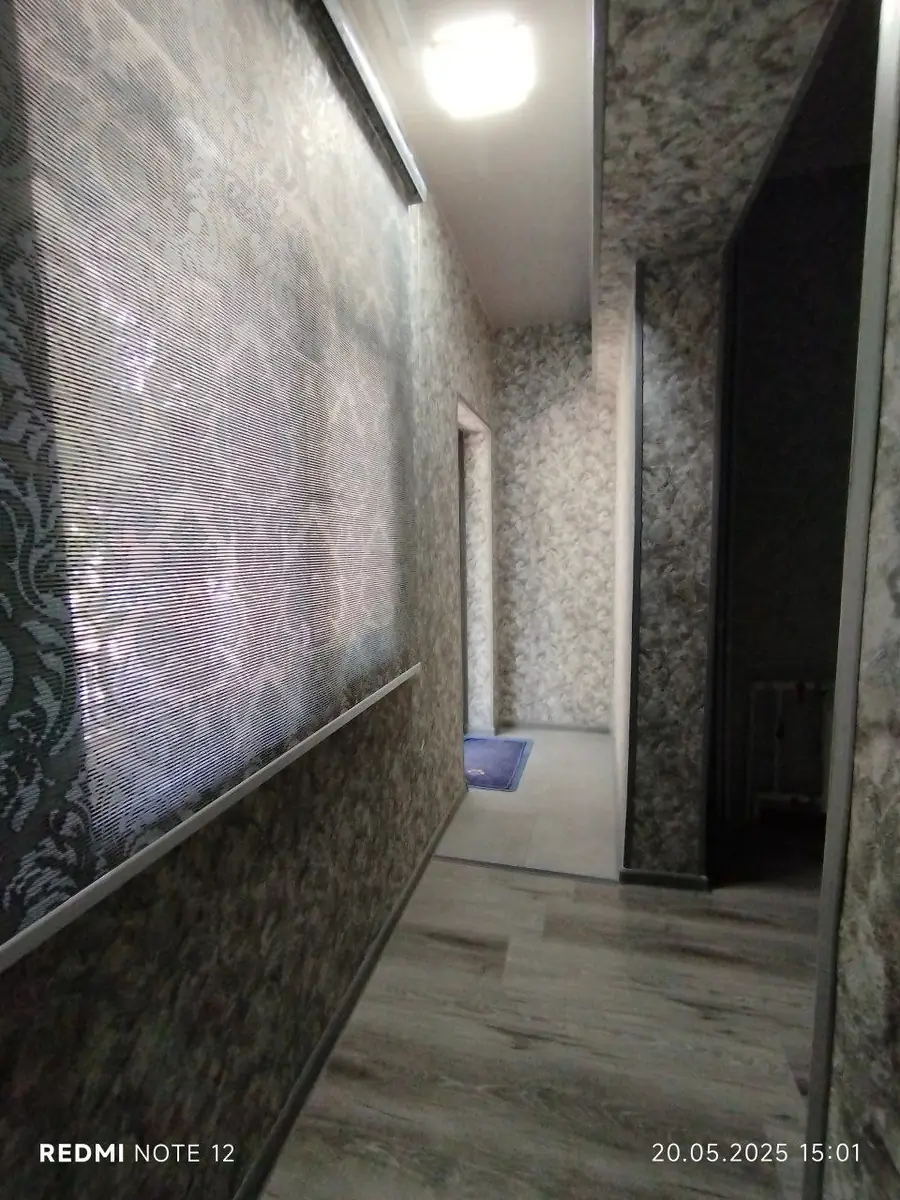 Продается 2-комнатная квартира − 65 м²