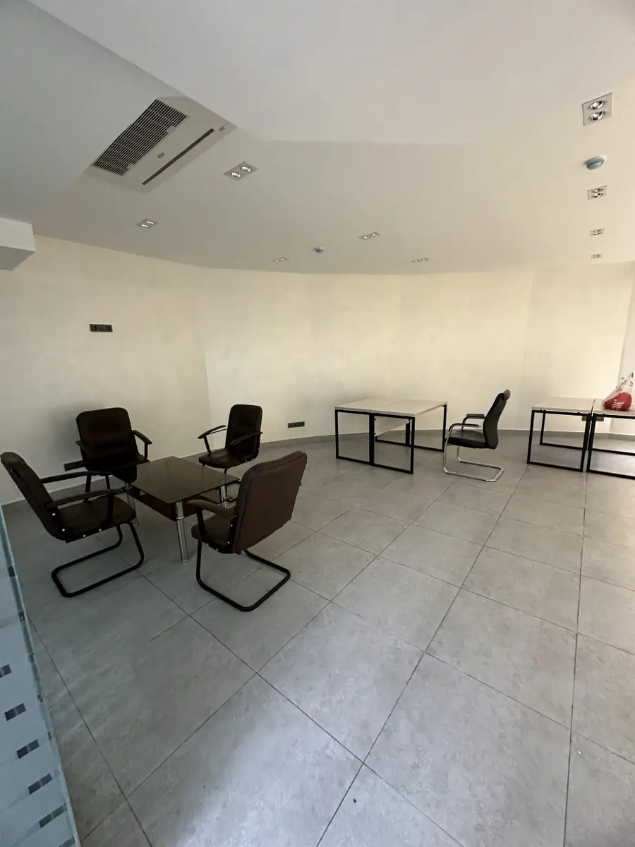 Сдается офис − 178 м²