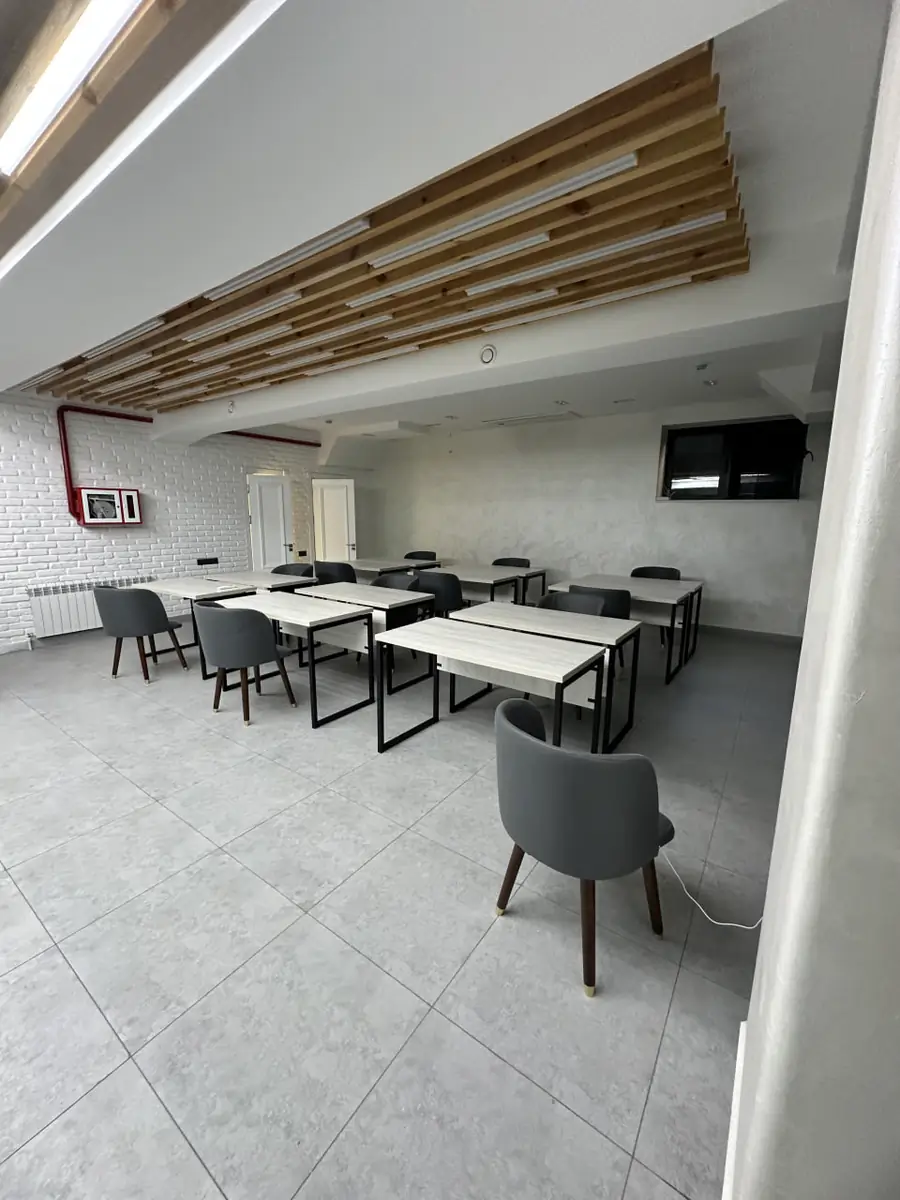 Сдается офис − 178 м²