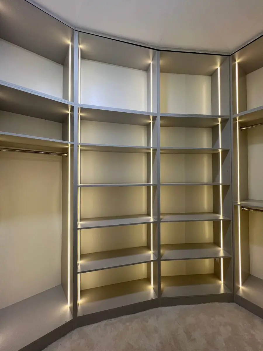 3 xonali kvartira sotiladi − 120 m²