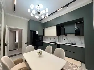 3 xonali kvartira − 120 m², 7/10 qavat