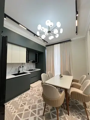 3 xonali kvartira − 120 m², 7/10 qavat