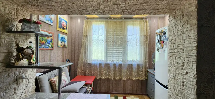 2 xonali kvartira − 45 m², 3/4 qavat