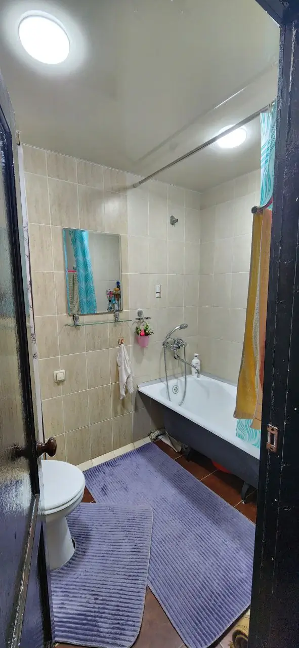 Продается 2-комнатная квартира − 45 м²
