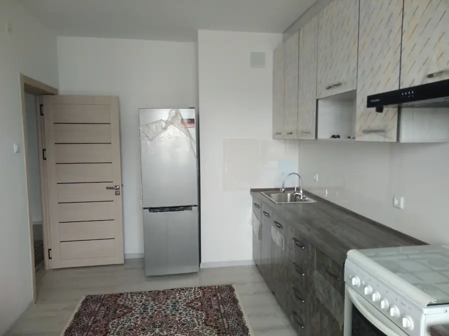 Сдается 2-комнатная квартира − 67 м²