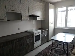Сдается 2-комнатная квартира − 67 м²