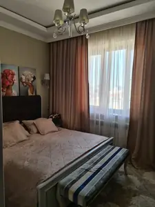 3-комнатная квартира − 105 м², 8/9 этаж