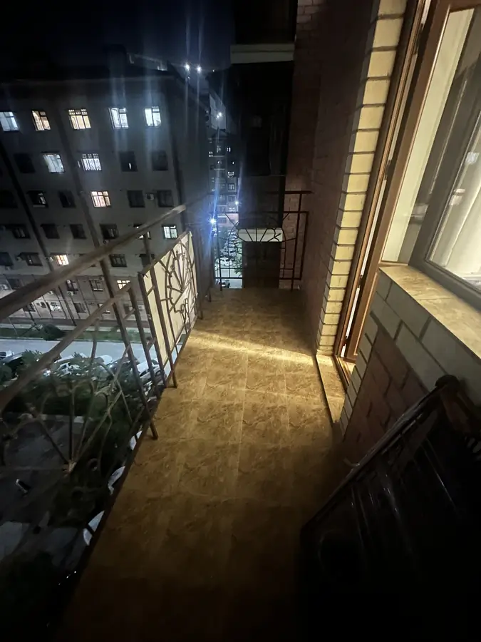 Продается 4-комнатная квартира − 110 м²