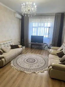 Продается 4-комнатная квартира − 110 м²