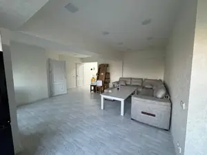 Сдается 3-комнатная квартира − 75 м²