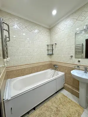 Ijaraga 4 xonali kvartira − 136 m²