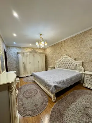 Ijaraga 4 xonali kvartira − 136 m²