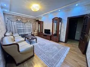 Ijaraga 4 xonali kvartira − 136 m²