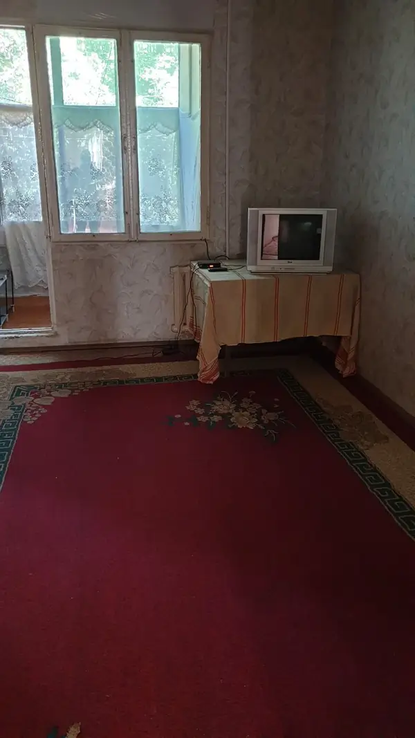 2-комнатная квартира − 49 м², 2/4 этаж