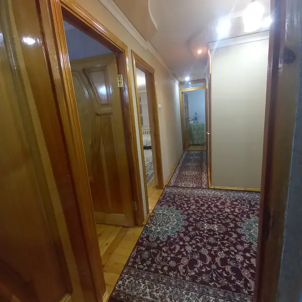 3-комнатная квартира − 70 м², 2/5 этаж