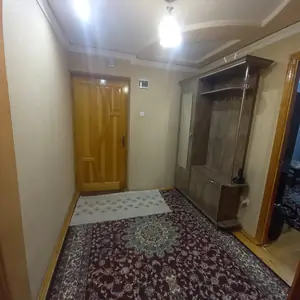 Сдается 3-комнатная квартира − 70 м²