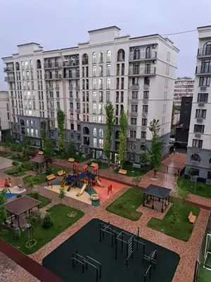 Сдается 2-комнатная квартира − 64 м²