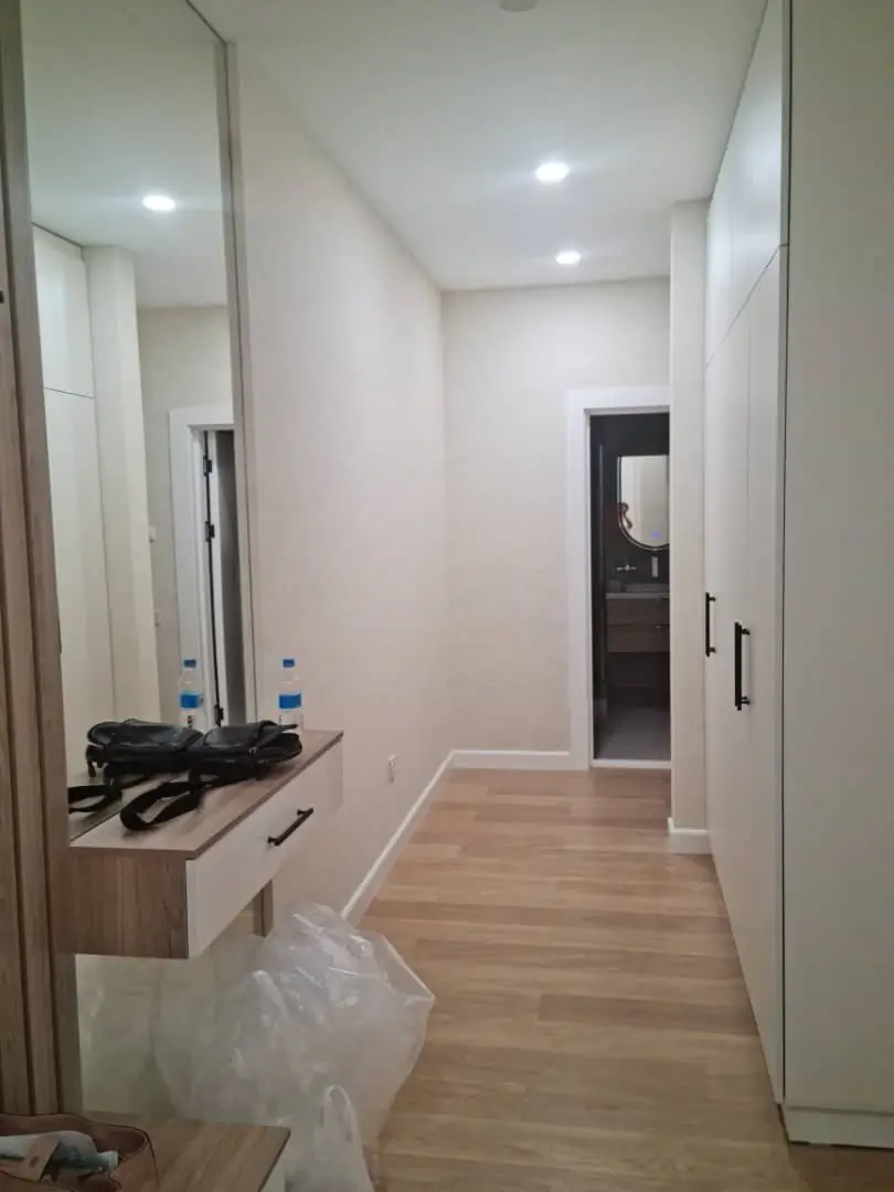 Сдается 2-комнатная квартира − 64 м²