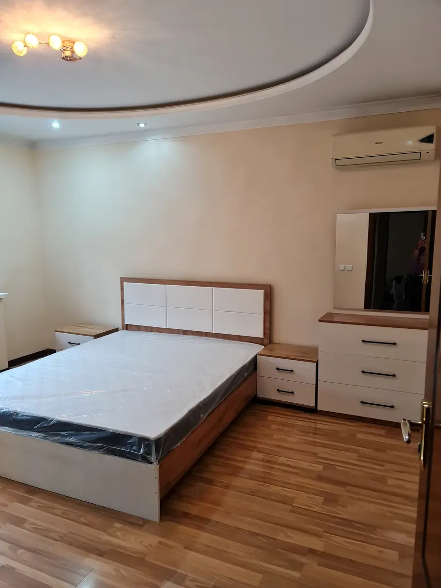 Сдается 3-комнатная квартира − 77 м²