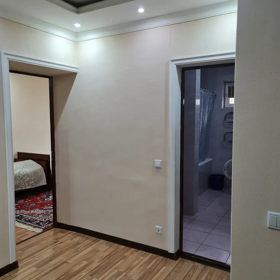 Сдается 3-комнатная квартира − 77 м²