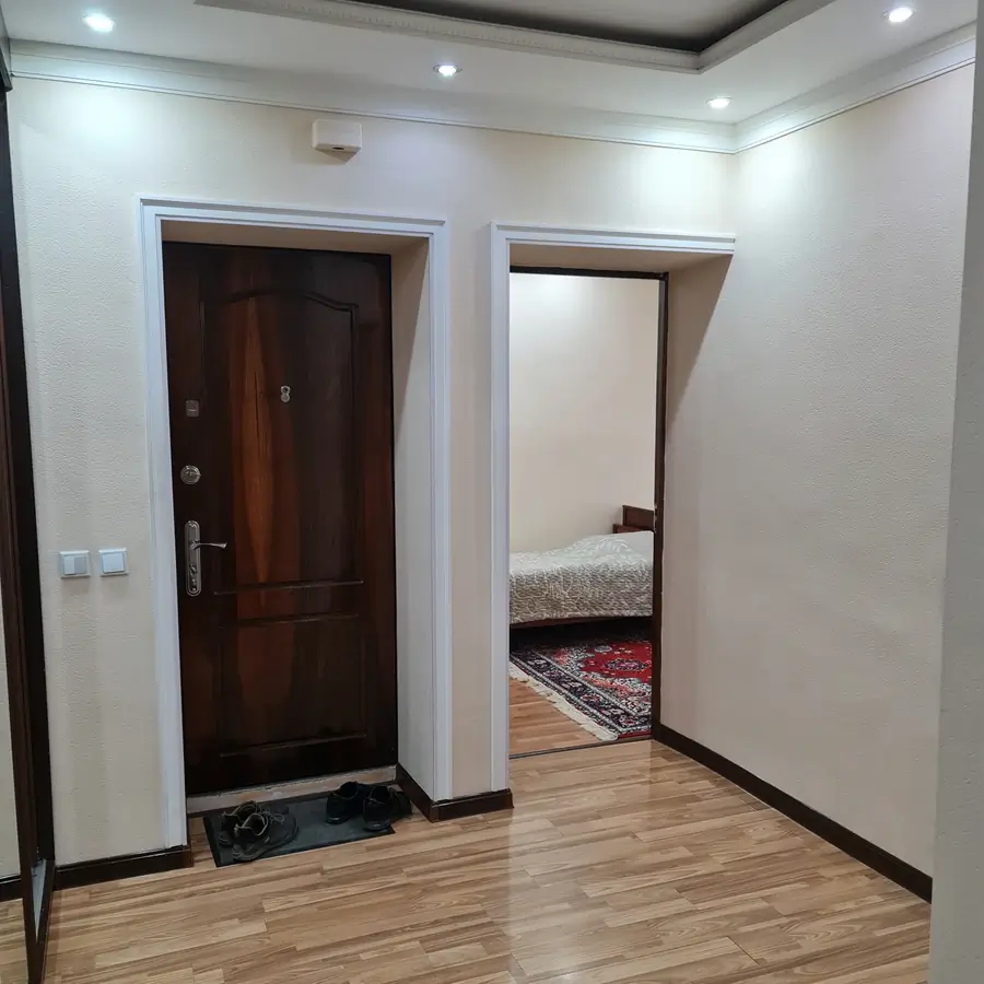 Сдается 3-комнатная квартира − 77 м²