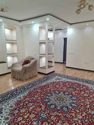 Сдается 3-комнатная квартира − 77 м²