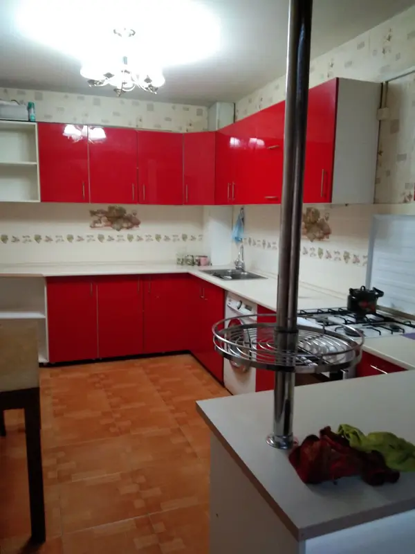 2-комнатная квартира − 75 м², 2/9 этаж