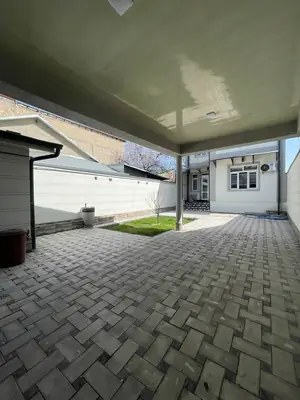Сдается 2-этажный дом − 210 м²