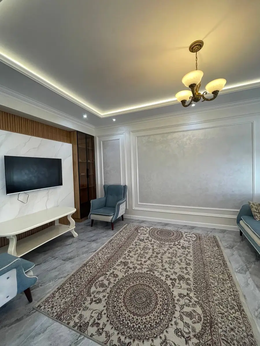Сдается 2-этажный дом − 210 м²