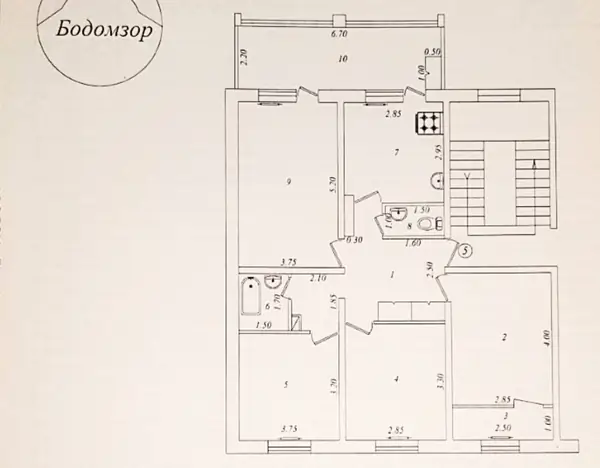 4-комнатная квартира − 100 м², 8/9 этаж