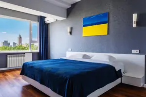 Сдается 2-комнатная квартира − 79 м²