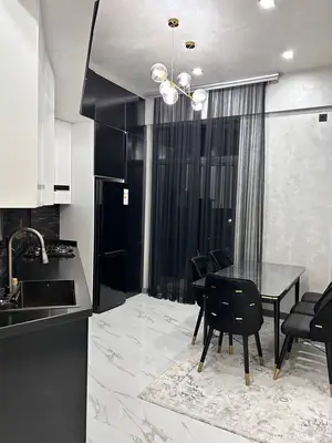 4 xonali kvartira − 106 m², 2/10 qavat