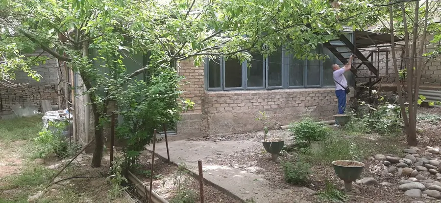 2 qavatli uy − 80 m², 5.5 sot. 