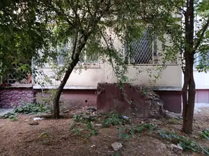 4 xonali kvartira sotiladi − 99 m²