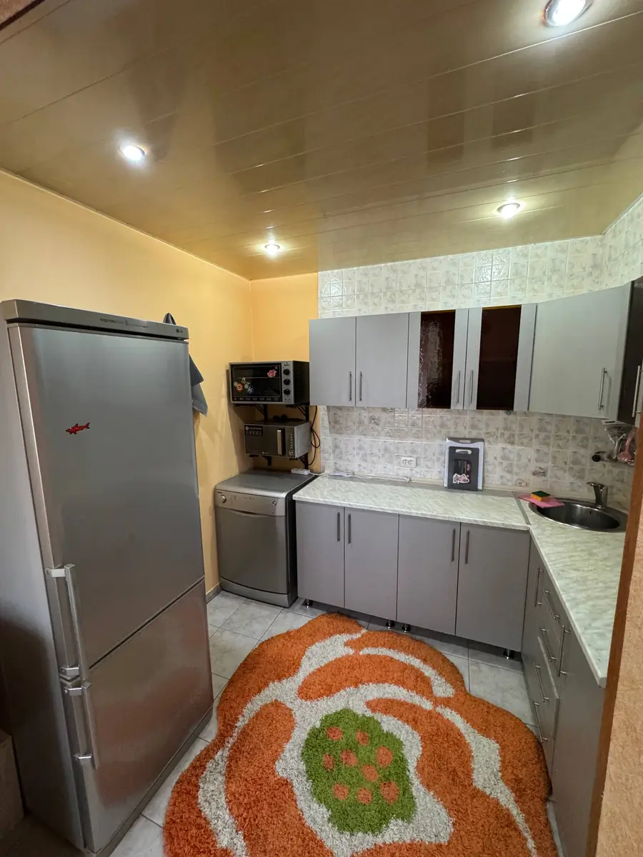 Сдается 3-комнатная квартира − 69 м²