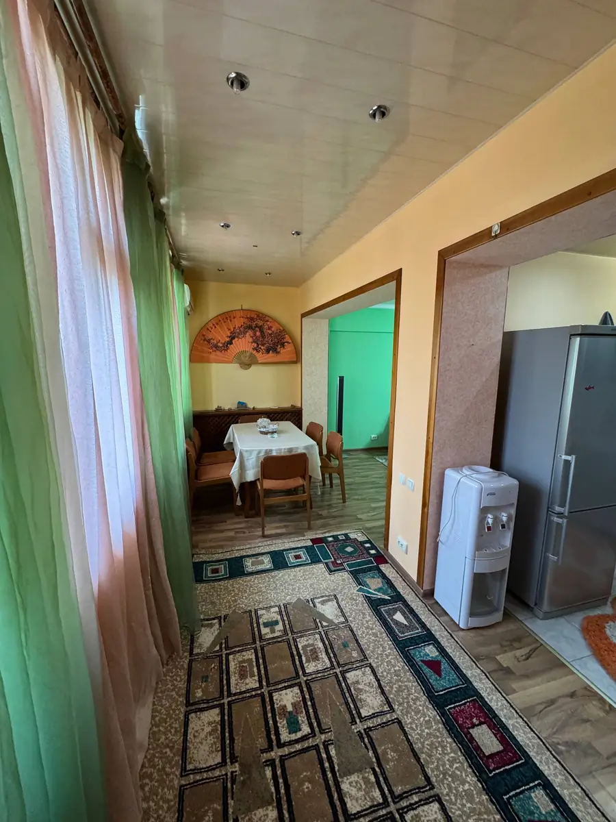 Сдается 3-комнатная квартира − 69 м²
