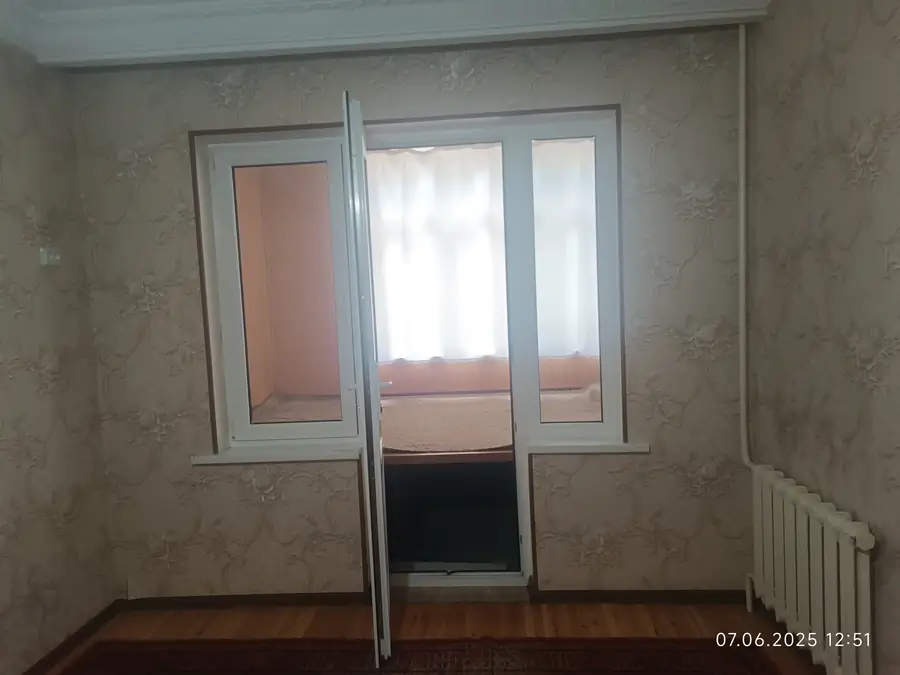Сдается 3-комнатная квартира − 70 м²