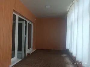 Сдается 3-комнатная квартира − 70 м²