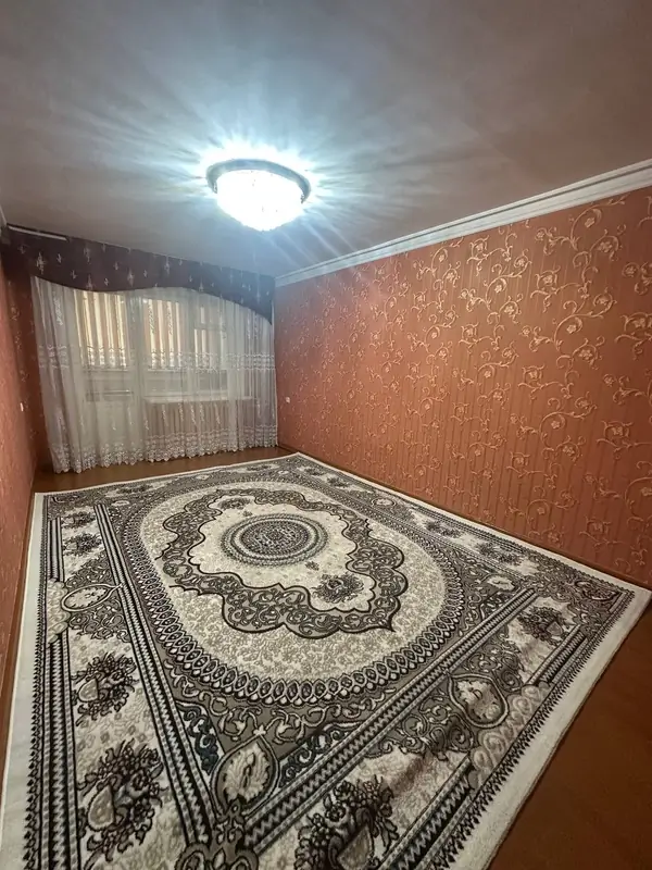 3-комнатная квартира − 80 м², 2/4 этаж