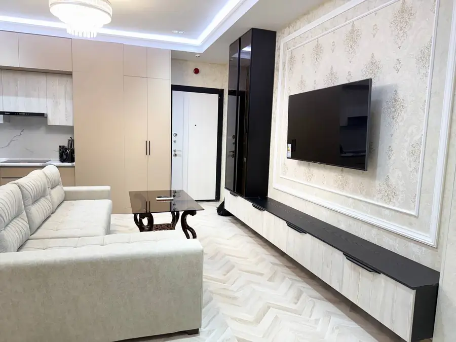 Посуточно 2-комнатная квартира − 55 м²