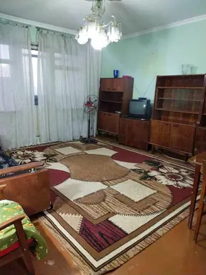 Продается 2-комнатная квартира − 64 м²