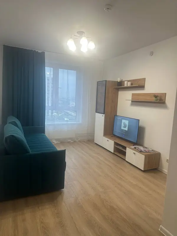 1-комнатная квартира − 38 м², 3/5 этаж